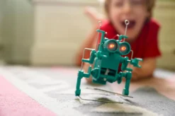 4M Kidz Robotics Gek Lopende Robot Ontdekspeelgoed -Bekend Speelgoeds Winkel 4M kidz robotics gek lopende robot 3