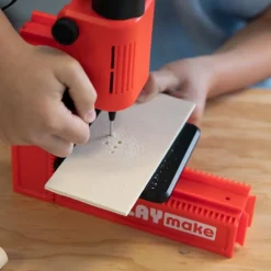 PLAYmake 4 In 1 Houtbewerkingsmachine Houtdraaibank -Bekend Speelgoeds Winkel 801200 playmake kolomboor speelactief 3