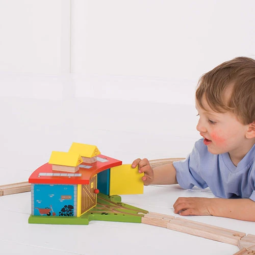 BigJigs BJT119 Rail Remise Voor 3 Treinen 3 BigJigs BJT119 Rail Remise Voor 3 Treinen - Afbeelding 3